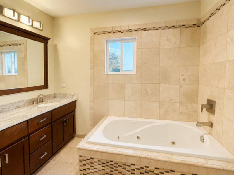 406 Juniper Drive North Aurora IL 60542