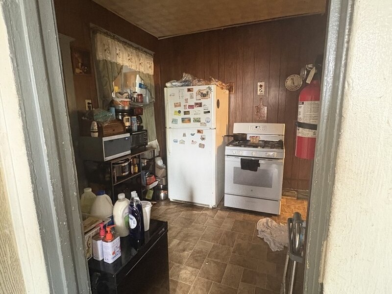 7158 S May Street Chicago IL 60621