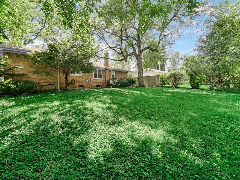 308 Maple Street Glen Ellyn IL 60137