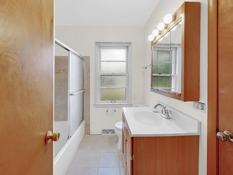 308 Maple Street Glen Ellyn IL 60137