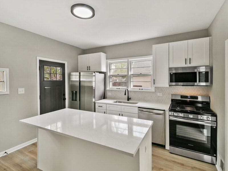 18415 Morris Avenue Homewood IL 60430