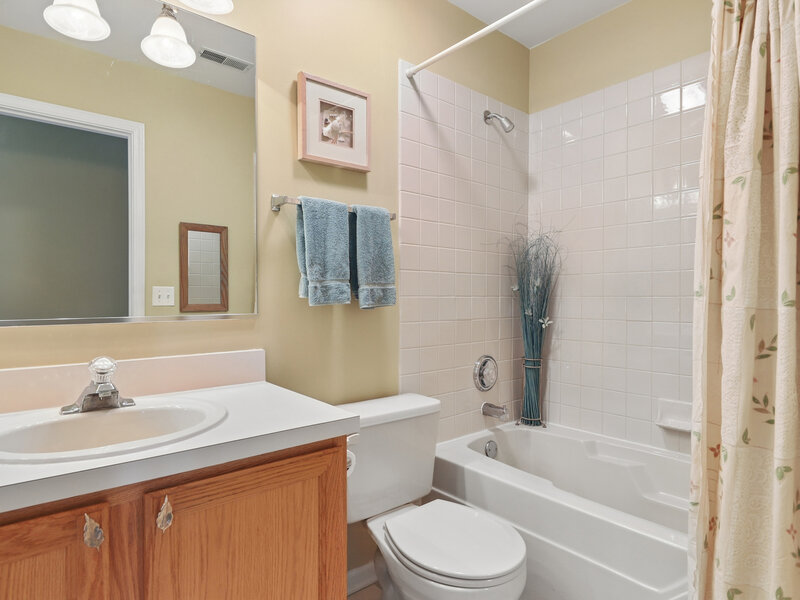 628 King Court East Dundee IL 60118