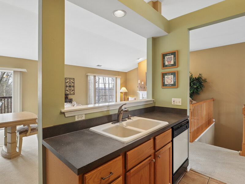 628 King Court East Dundee IL 60118