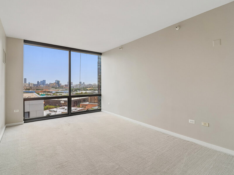 860 W Blackhawk Street Chicago IL 60642
