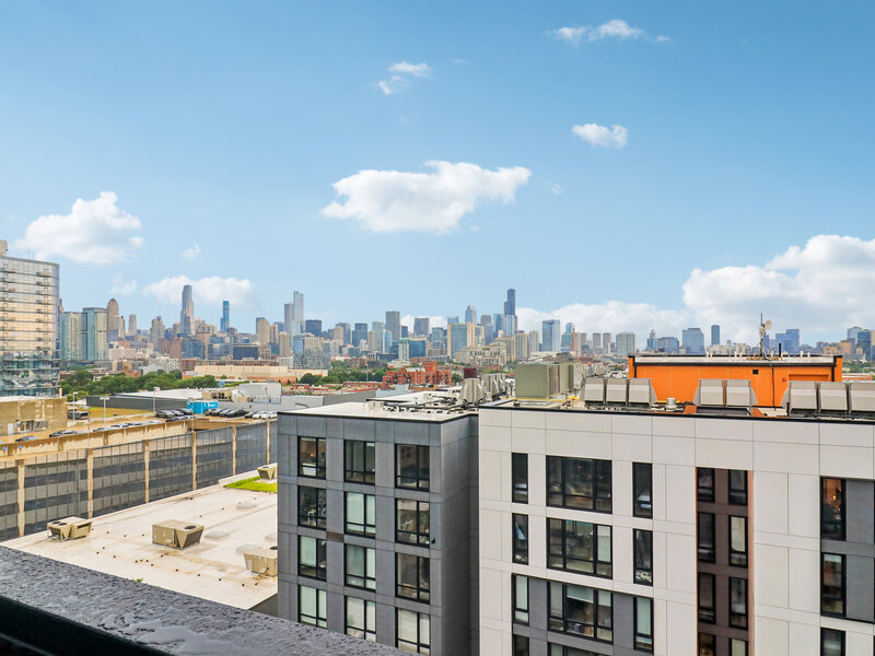 860 W Blackhawk Street Chicago IL 60642