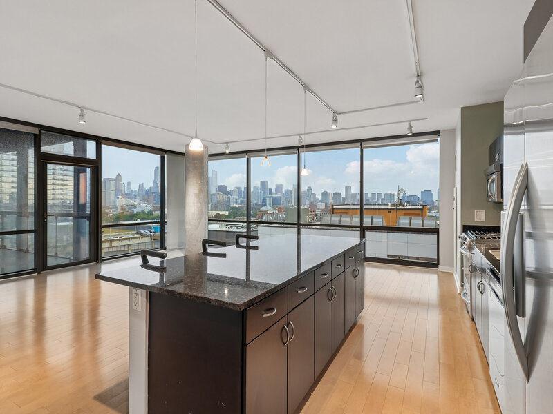 860 W Blackhawk Street Chicago IL 60642