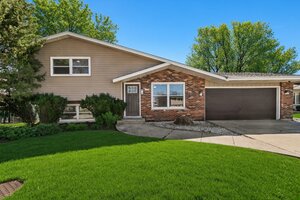 Photo of 6151 Victoria Drive Oak Forest IL 60452