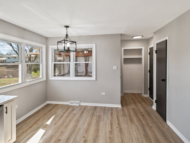 6151 Victoria Drive Oak Forest IL 60452