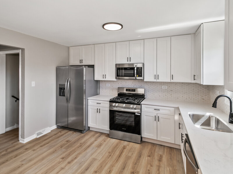 6151 Victoria Drive Oak Forest IL 60452
