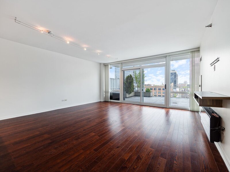 757 N Orleans Street Chicago IL 60654