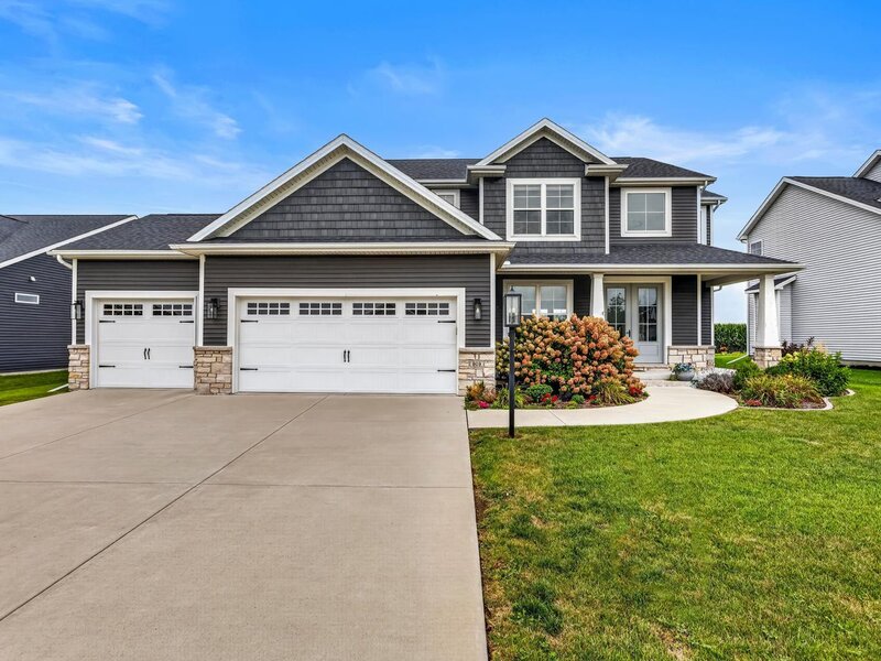 908 Declaration Drive Savoy IL 61874