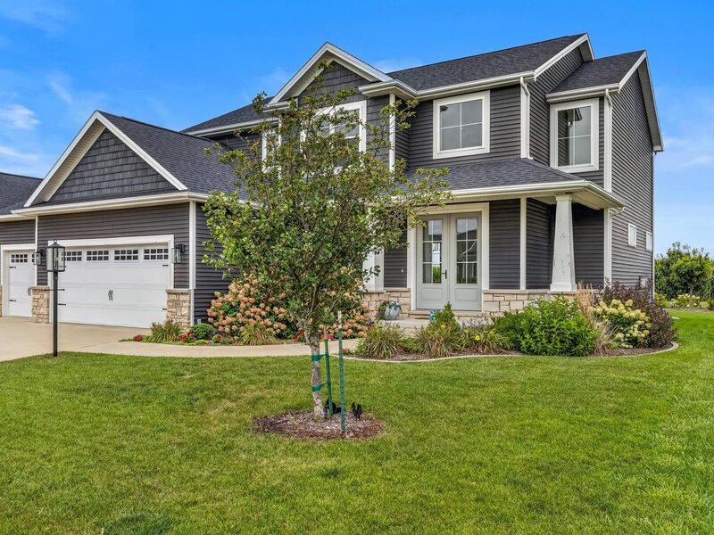 908 Declaration Drive Savoy IL 61874