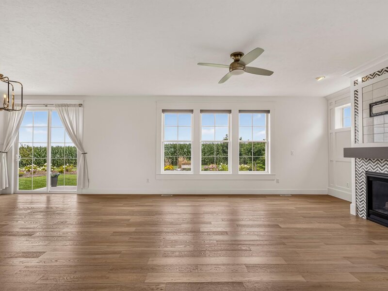 908 Declaration Drive Savoy IL 61874
