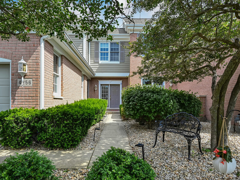 4256 Stableford Lane Naperville IL 60564
