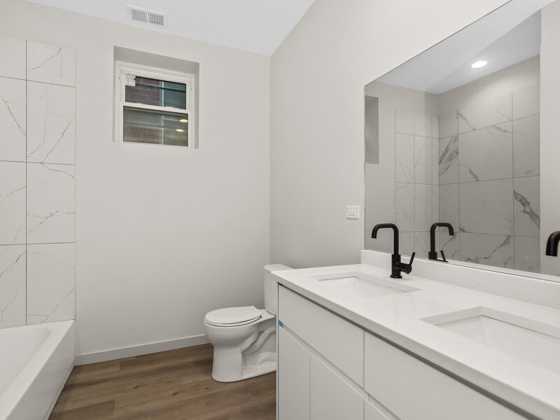 4316 S Michigan Avenue Chicago IL 60653
