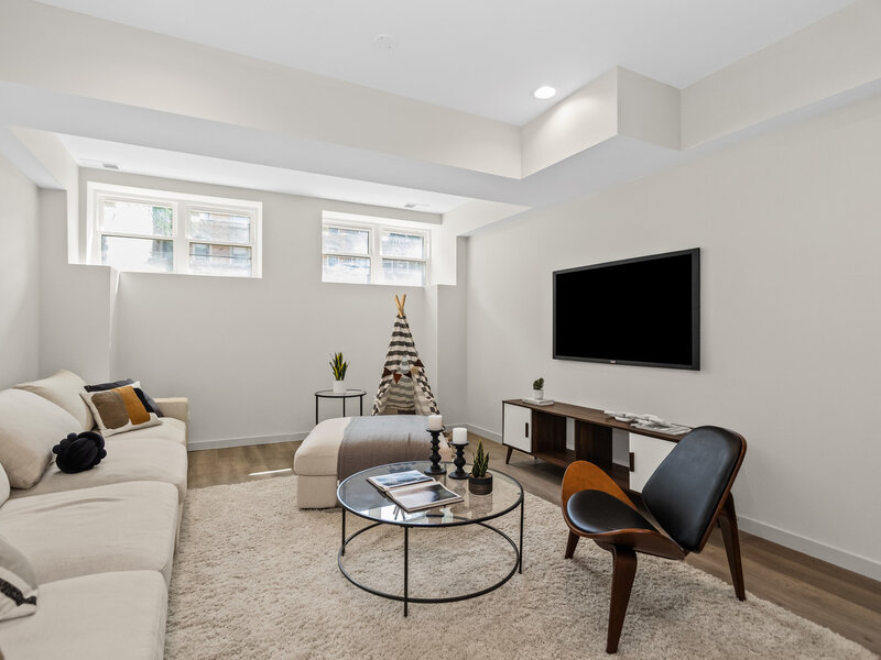 4316 S Michigan Avenue Chicago IL 60653