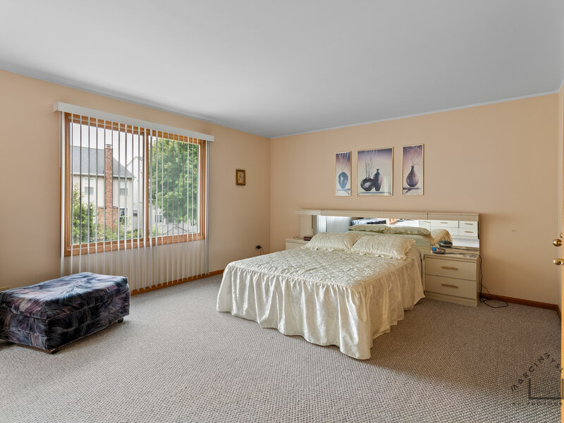 2141 W Cimarron Way Addison IL 60101