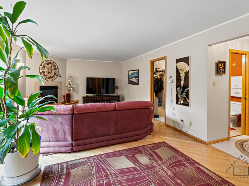 2141 W Cimarron Way Addison IL 60101