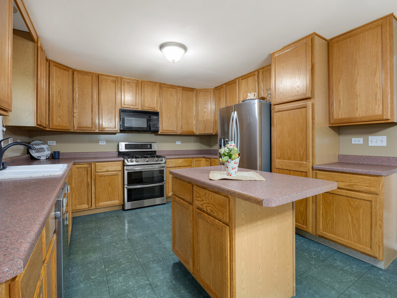 2877 Sarah Court Elgin IL 60124