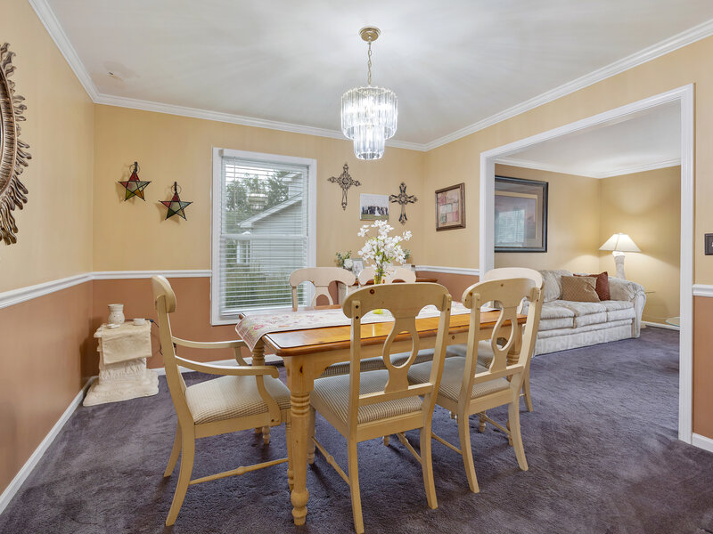 2877 Sarah Court Elgin IL 60124