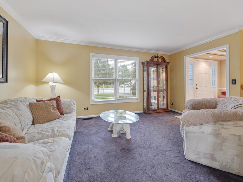 2877 Sarah Court Elgin IL 60124