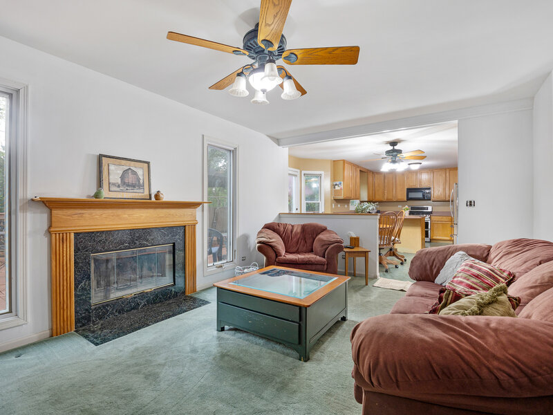 2877 Sarah Court Elgin IL 60124