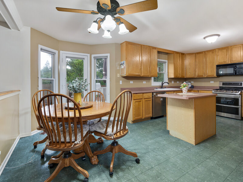2877 Sarah Court Elgin IL 60124