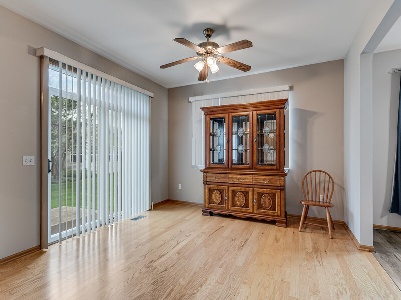 676 S Wellston Lane Romeoville IL 60446