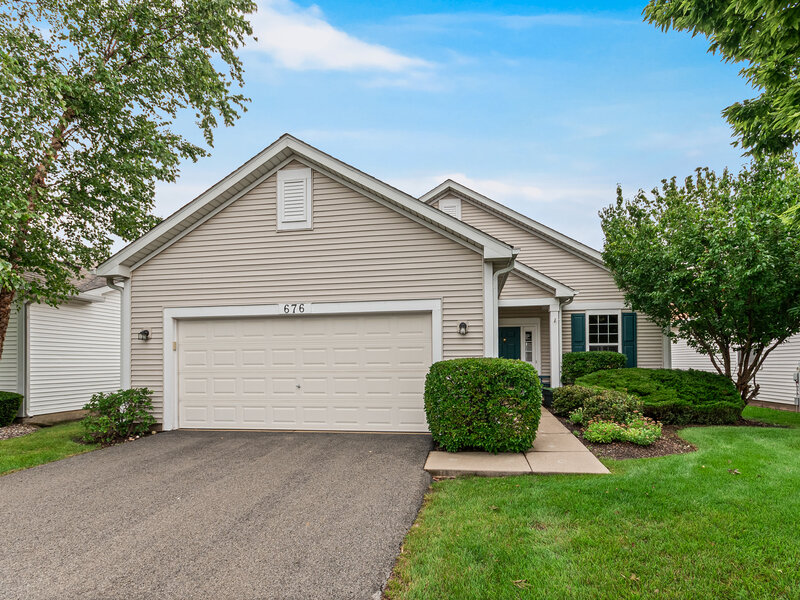 676 S Wellston Lane Romeoville IL 60446