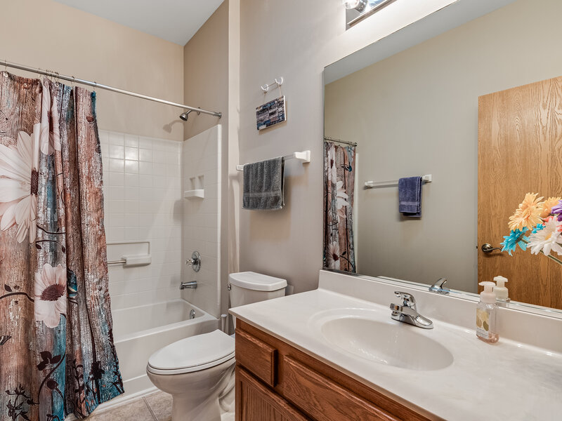 676 S Wellston Lane Romeoville IL 60446