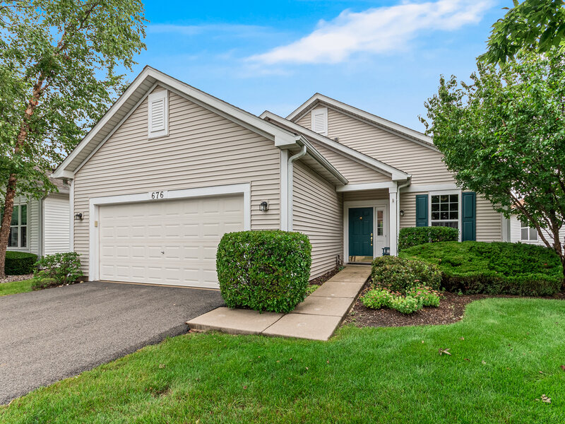 676 S Wellston Lane Romeoville IL 60446