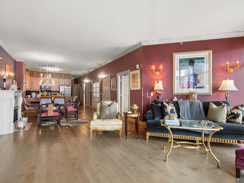 340 W Superior Street Chicago IL 60654