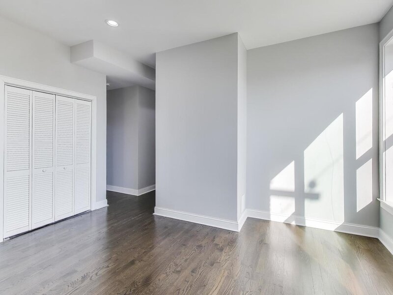 313 E 60th Street Chicago IL 60637