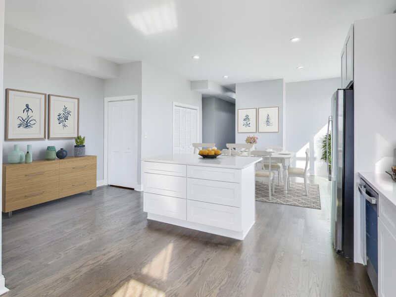 313 E 60th Street Chicago IL 60637