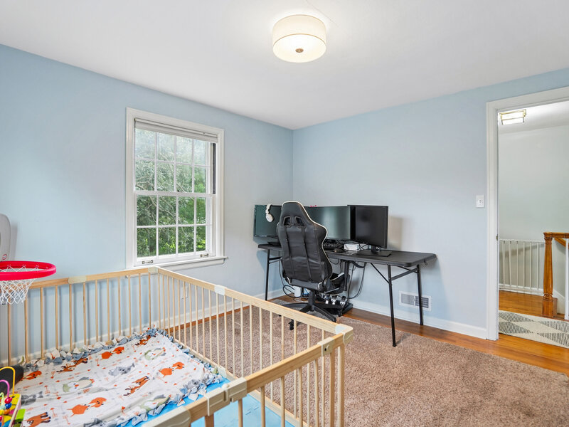 917 Holmes Street Bettendorf IA 52722