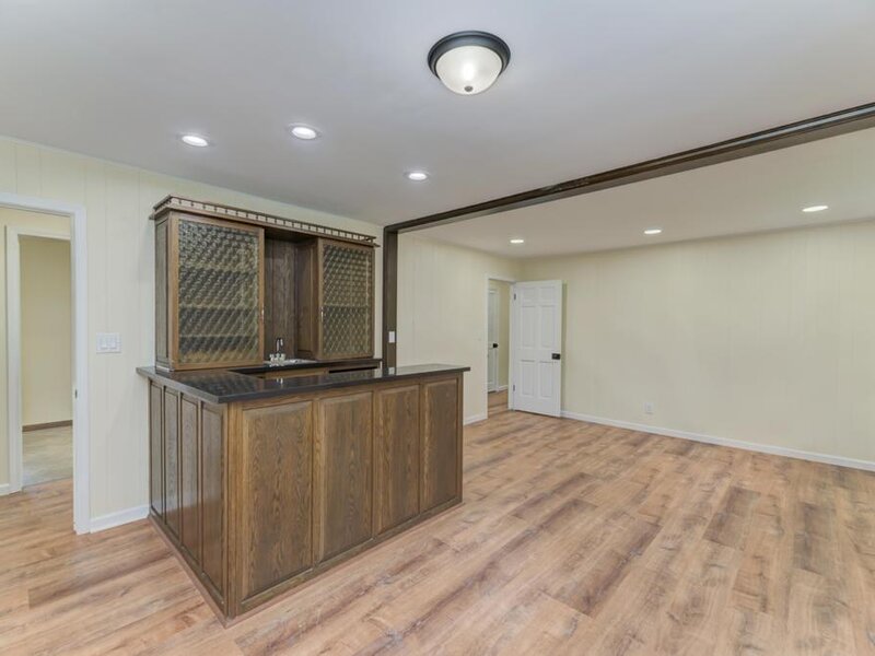 210 S Small Avenue Kankakee IL 60901