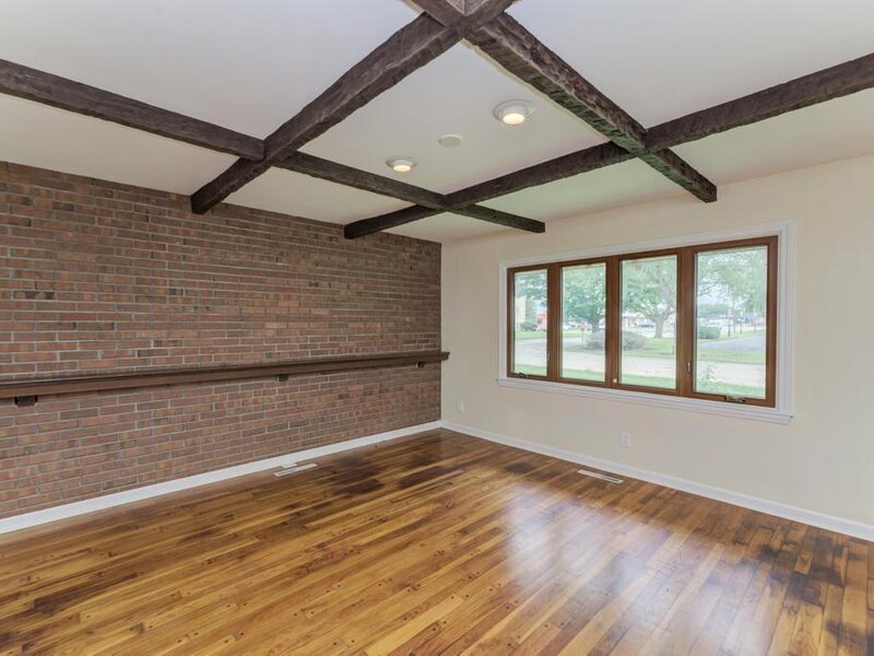 210 S Small Avenue Kankakee IL 60901