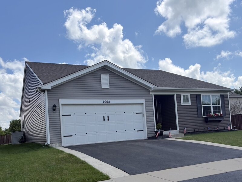 1002 Chestnut Drive Pingree Grove IL 60140