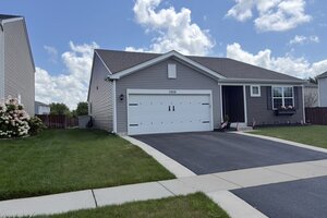 Photo of 1002 Chestnut Drive Pingree Grove IL 60140