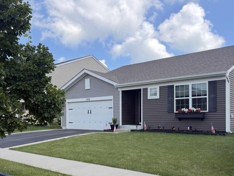 1002 Chestnut Drive Pingree Grove IL 60140