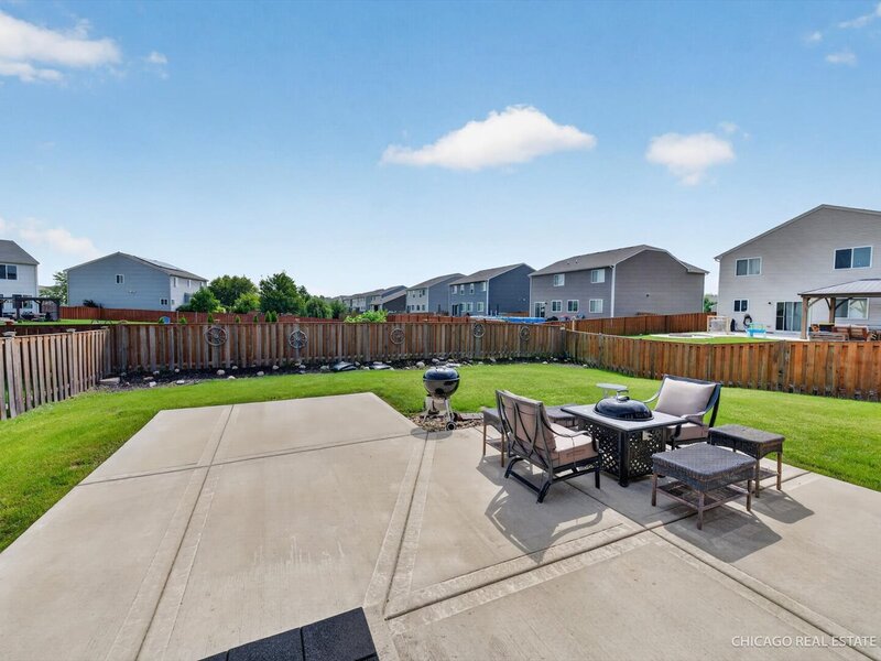 1002 Chestnut Drive Pingree Grove IL 60140