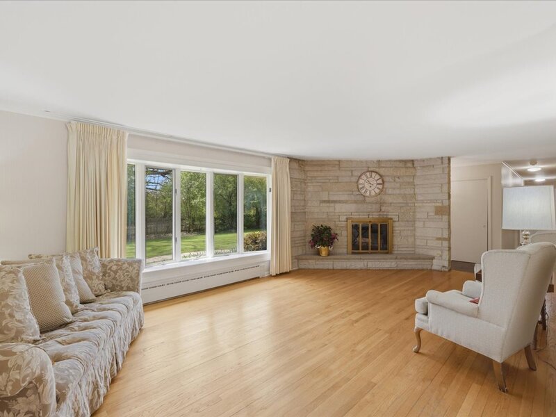 520 W Merri Oaks Road Barrington Hills IL 60010