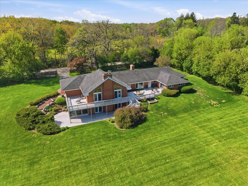 520 W Merri Oaks Road Barrington Hills IL 60010
