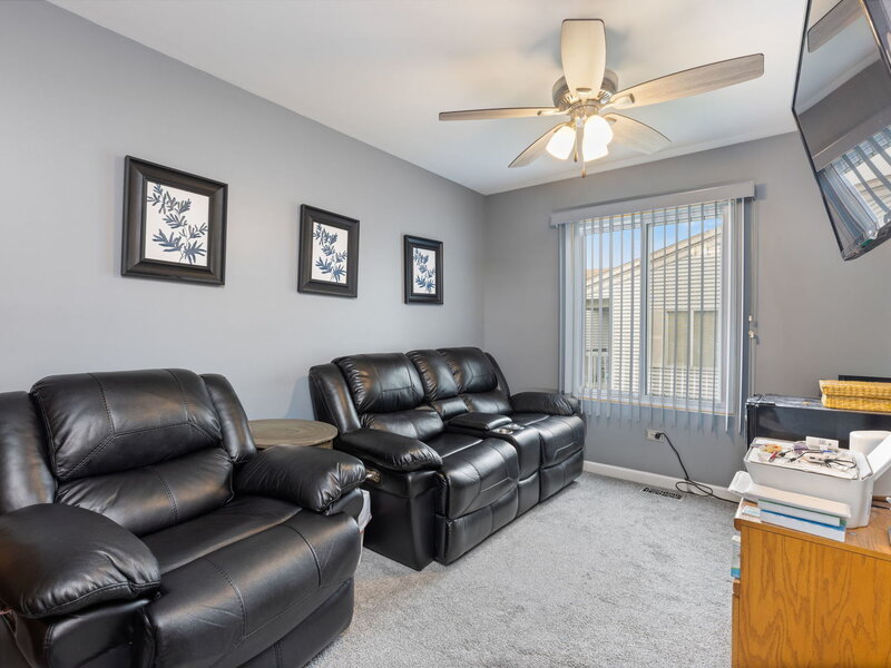 17 Fernwood Drive Bolingbrook IL 60440