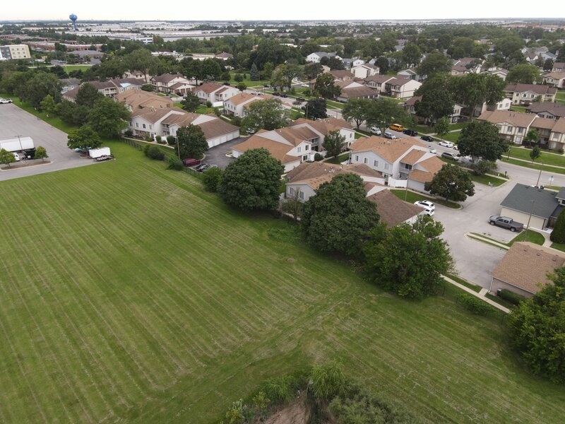 17 Fernwood Drive Bolingbrook IL 60440