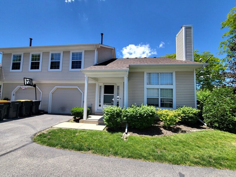 341 Wisteria Drive Streamwood IL 60107