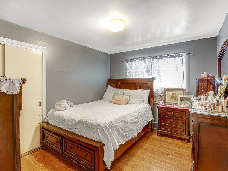 2632 N Merrimac Avenue Chicago IL 60639