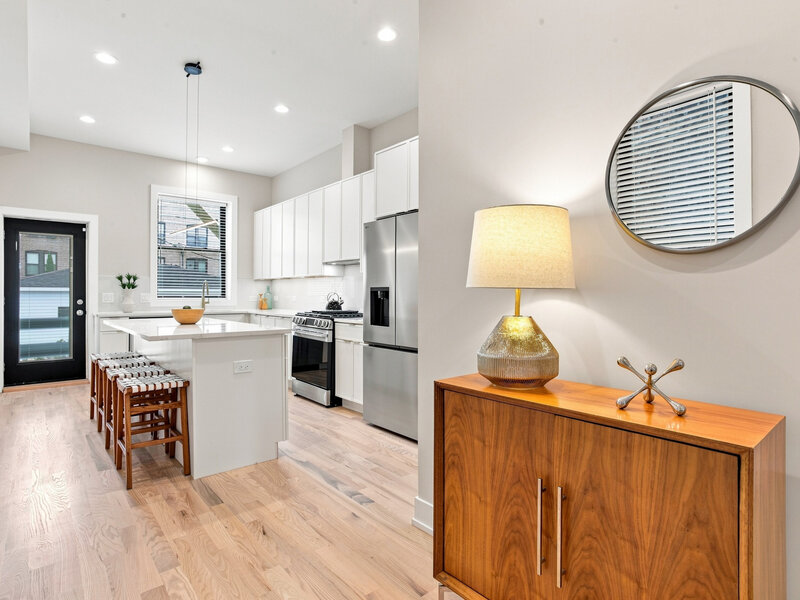 435 E 46th Place Chicago IL 60653
