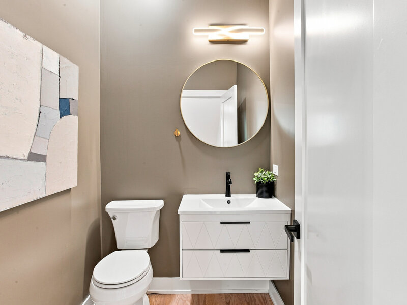 435 E 46th Place Chicago IL 60653