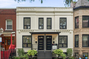 Photo of 435 E 46th Place Chicago IL 60653